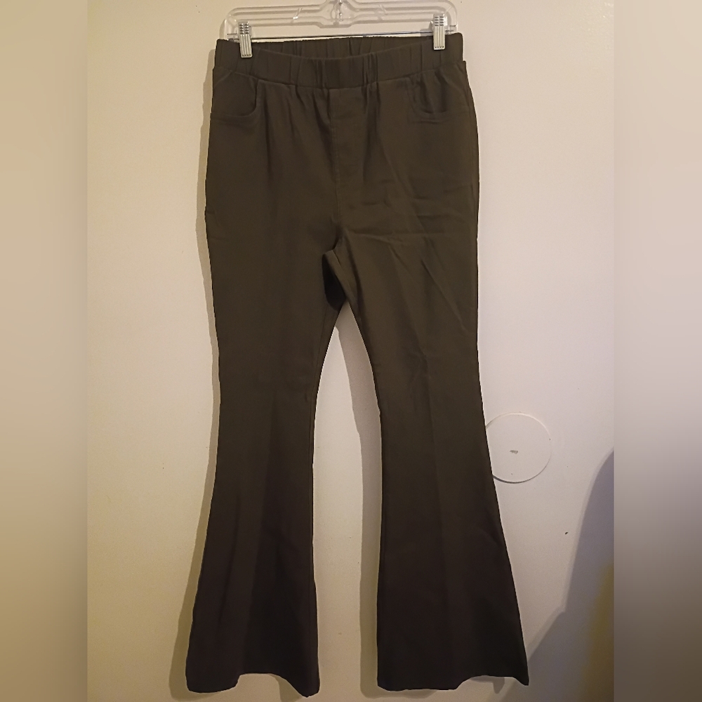 Heyson Women's Flare Pull On Pants‎ in Olive Green Sz L